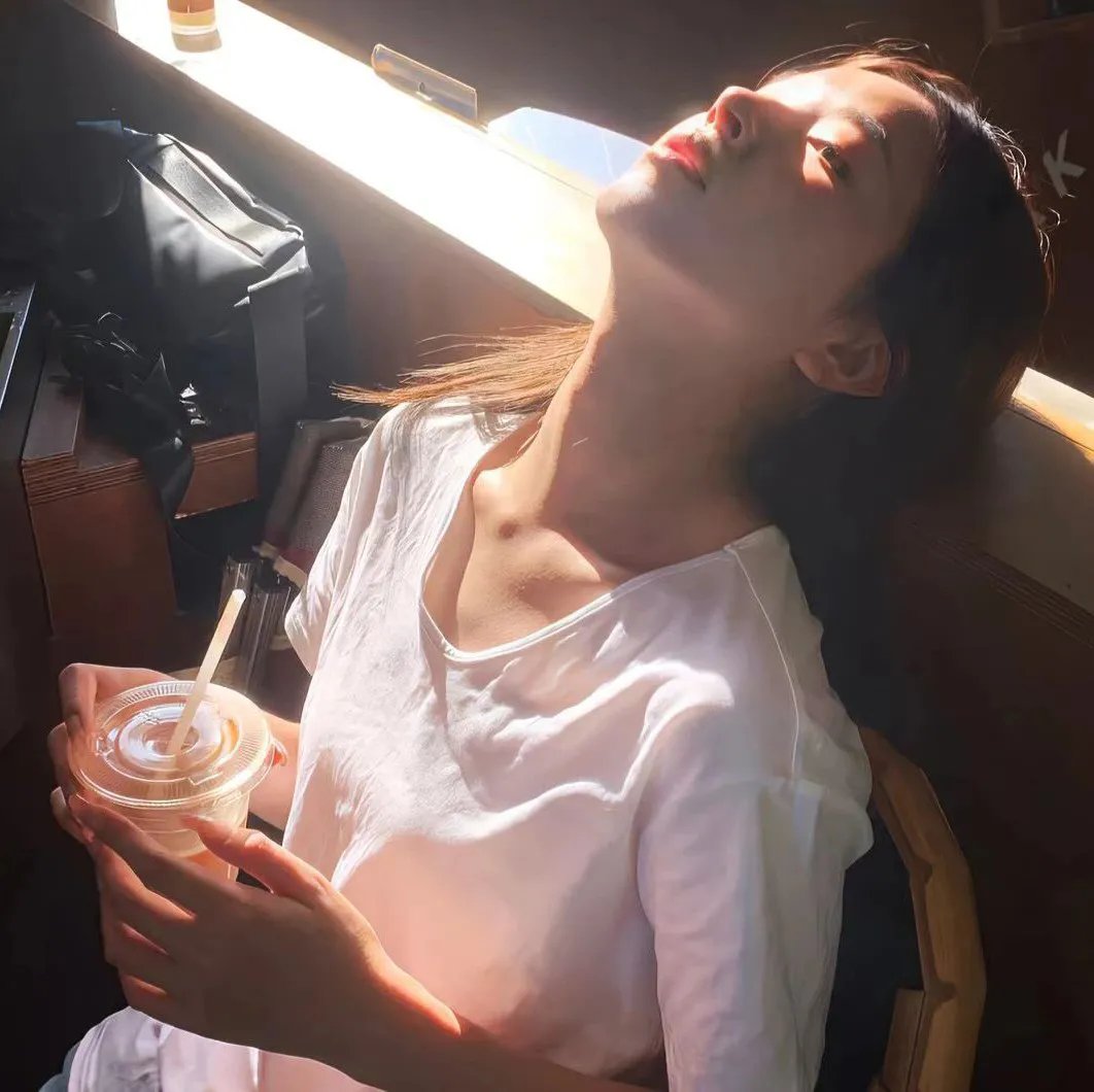 我的意外闺蜜 海报